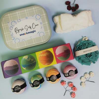 Relaxing Bath Bombs image