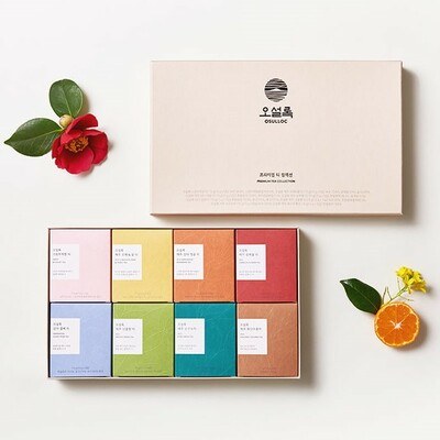 Traditional Floral Tea image