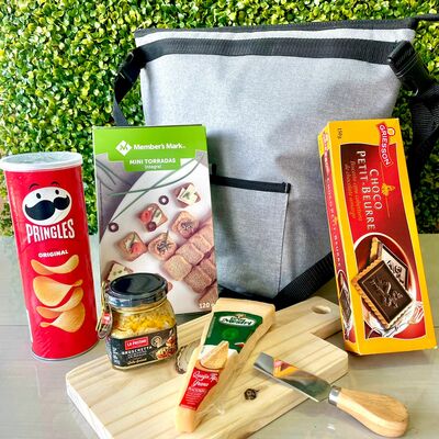 Chilled Picnic Lover image