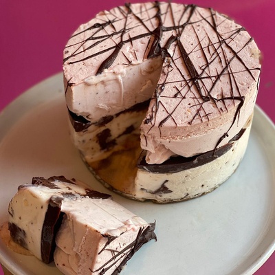 Gael Pastel Ice Cream Cake image