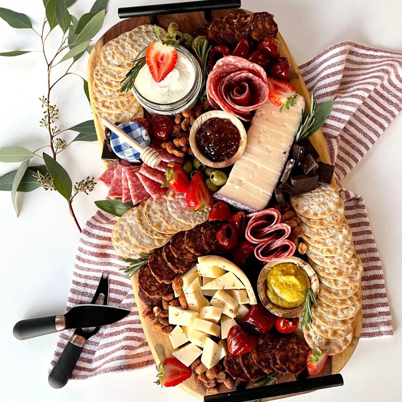 Large Charcuterie Kit image