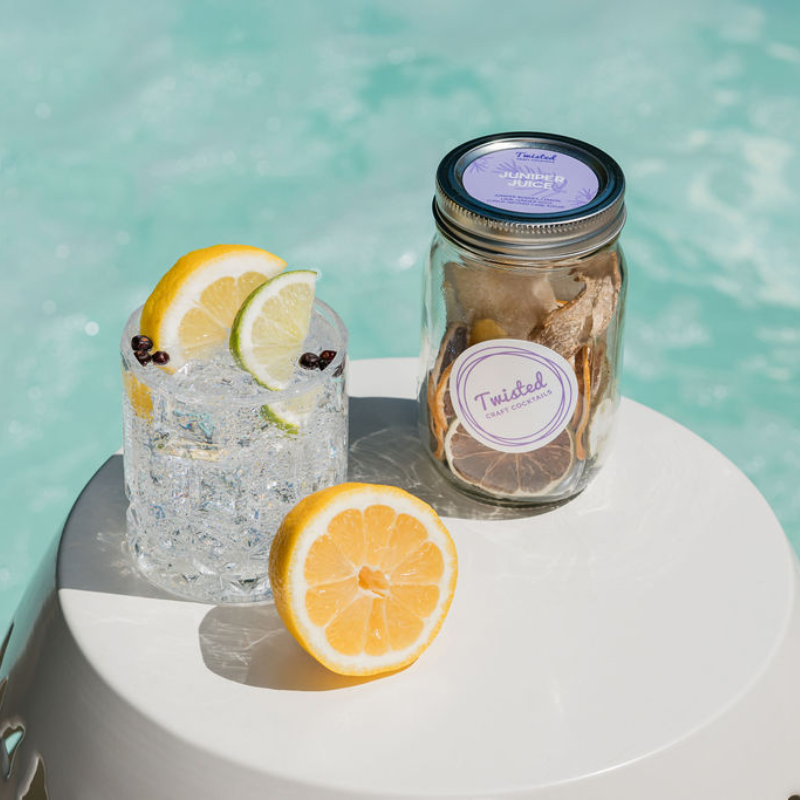 Juniper Juice Cocktail Jar (16 oz) image