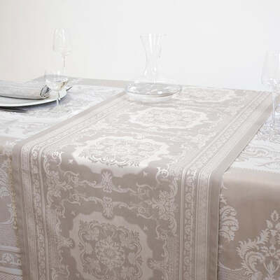 Fontainebleau Bicolor Nacre Tablerunner 21"x69", Green Sweet Stain Resistant Cotton