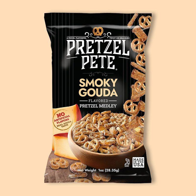 Smoky Gouda Medley Pretzels 1 oz image