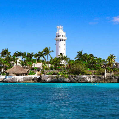 Cancun - Cozumel Luxury Sailing & Snorkeling 