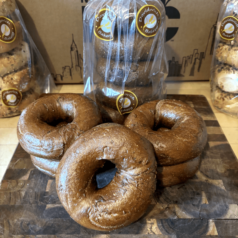 New York Pumpernickel Bagels (10) image