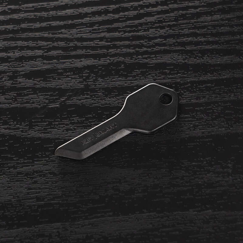 SafeBlade® | Blade Cuts Reinforced Tape | Won’t Penetrate Skin image