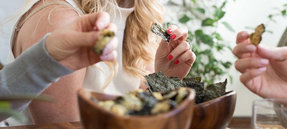 Nora Seaweed Snacks-carouselImage-https://images.snackmagic.com/spree/provider_carousel_image/1044/bulk_medium/o0ujp3dk7f9sj1vi3azp1y3q96qv.?1762162549
