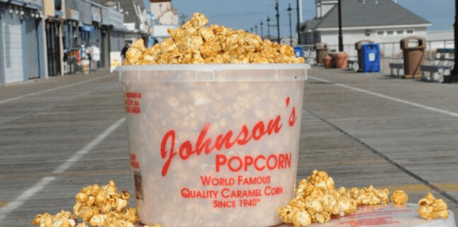 Johnson's Popcorn-carouselImage-https://images.snackmagic.com/spree/provider_carousel_image/1130/medium/9rggxsssckhrrhzijlejpfodrwfn.?1750231616