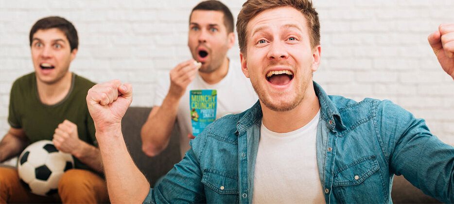 Munchy Crunchy Protein-carouselImage-https://images.snackmagic.com/spree/provider_carousel_image/1232/medium/n3mh7hggyjwurssw2goolrbt6d00.?1761669878