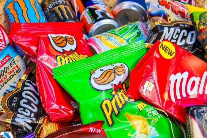 The Candy Box-carouselImage-https://images.snackmagic.com/spree/provider_carousel_image/1543/bulk_medium/an4owj5za30wm0dvb8vz21be0hg9.?1746073394