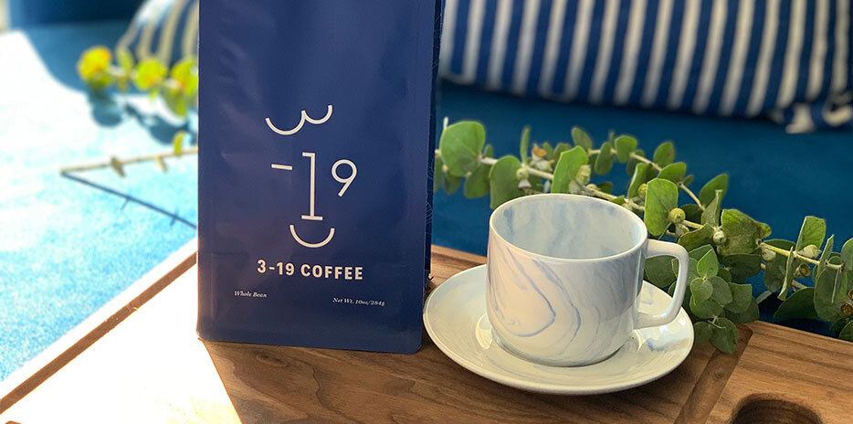 3-19 Coffee-carouselImage-https://images.snackmagic.com/spree/provider_carousel_image/1734/medium/c2xqlnvmzfkvvujfp115135vn70e.?1758301585