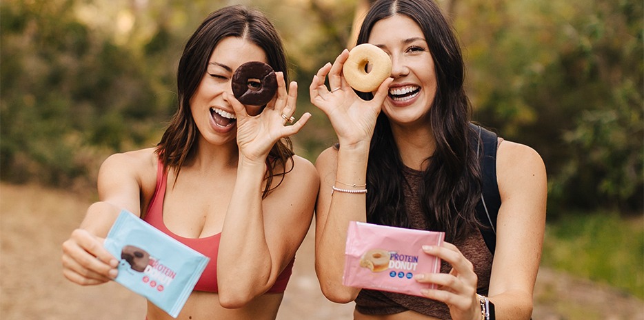 Wow Protein Donut-carouselImage-https://images.snackmagic.com/spree/provider_carousel_image/1738/bulk_medium/g1umj00qii5o29sh9fadhb1junyh.?1762162211