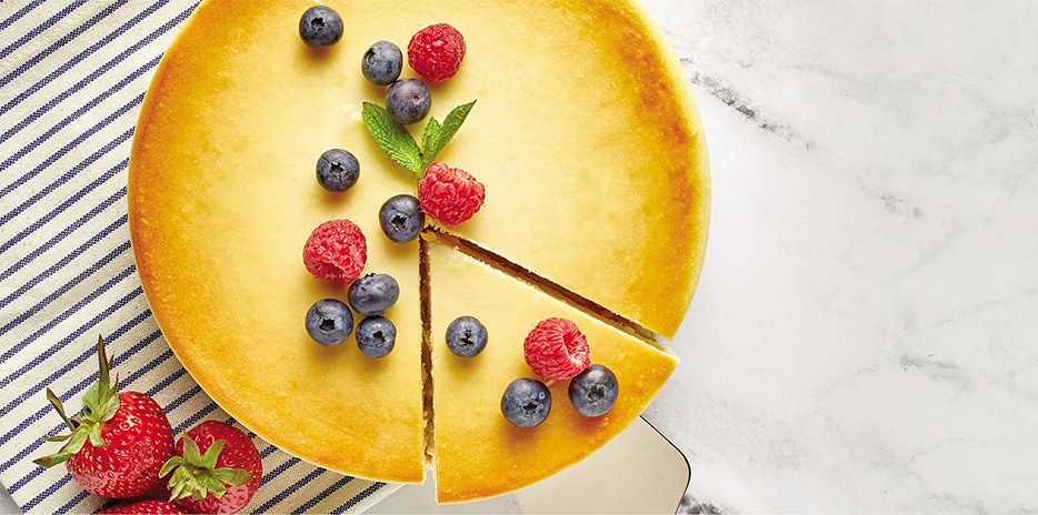 Junior's Cheesecake-carouselImage-https://images.snackmagic.com/spree/provider_carousel_image/1802/bulk_medium/lmhso9kkv8utznhpbo8cm4pfh9b7.?1762163271