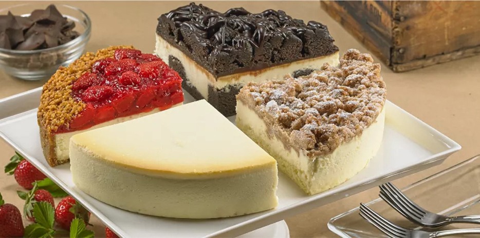 Junior's Cheesecake-carouselImage-https://images.snackmagic.com/spree/provider_carousel_image/1802/medium/vm5r26c0pe0kw1365jm79b42kmlh.?1762163239