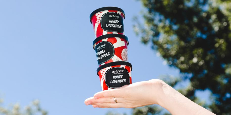 Salt and Straw-carouselImage-https://images.snackmagic.com/spree/provider_carousel_image/1883/medium/hm3a1pcb64geklu0qq86vyyeh7q5.?1762161877