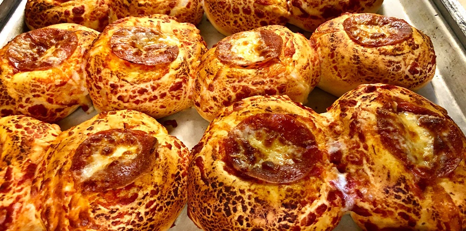 Pizza Bagel Lady-carouselImage-https://images.snackmagic.com/spree/provider_carousel_image/1909/bulk_medium/jk0rn62r28l4y7r1qfpwclv1seu6.?1762162047