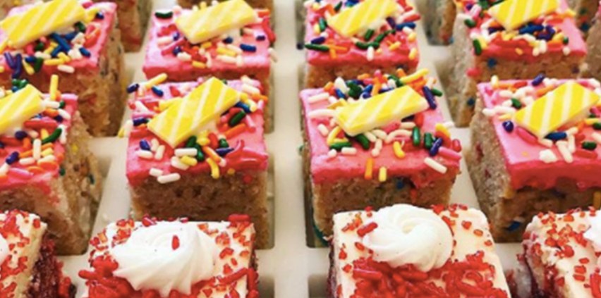Treat House-carouselImage-https://images.snackmagic.com/spree/provider_carousel_image/2031/bulk_medium/e7dmcbcxd3jahxb5v42cxegwuyqx.?1762162778