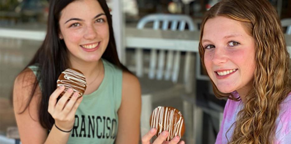 Sunflour Baking Company-carouselImage-https://images.snackmagic.com/spree/provider_carousel_image/2055/bulk_medium/cpcuqf34c36ro264mlf9kankt9oi.?1762163539