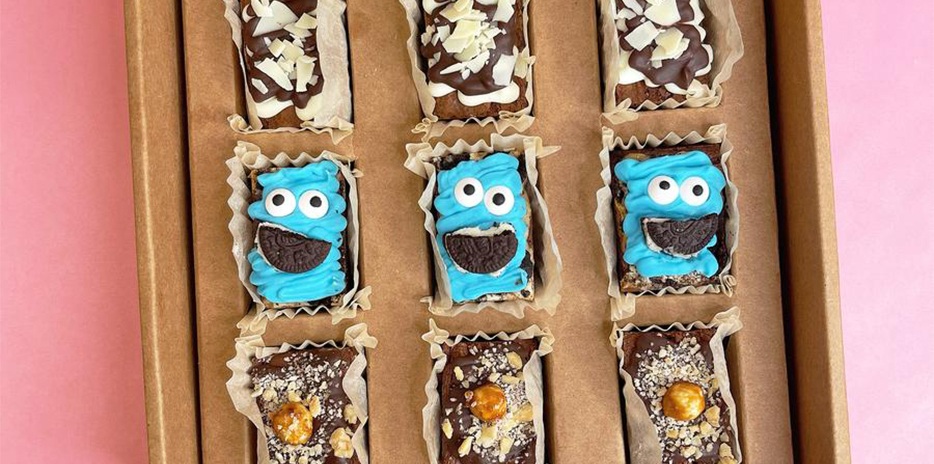 Brownie Bar-carouselImage-https://images.snackmagic.com/spree/provider_carousel_image/2056/medium/l7inuad2skm2vobkf8ho9wgjruto.?1762163512