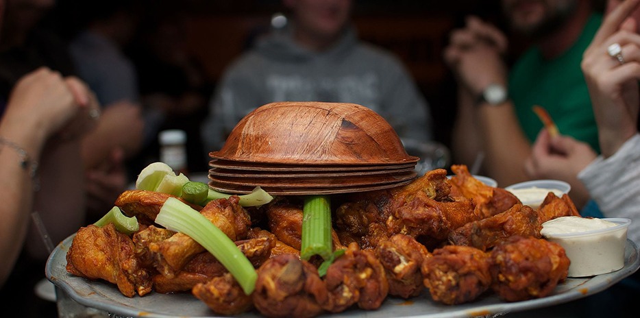 Anchor Bar - World's First Buffalo Wing-carouselImage-https://images.snackmagic.com/spree/provider_carousel_image/2164/bulk_medium/wzs8wswf15km07ve6ohnf16qxdqa.?1762163650