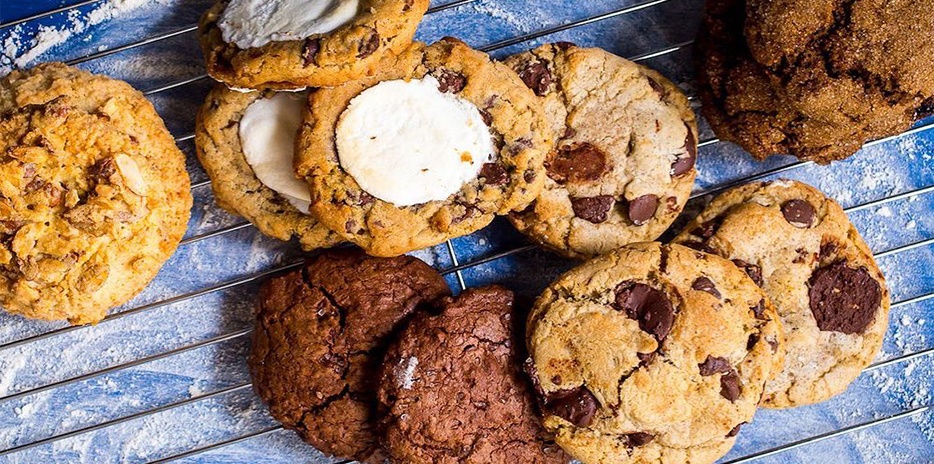 Little Red Kitchen Bake Shop-carouselImage-https://images.snackmagic.com/spree/provider_carousel_image/2196/bulk_medium/ihopc6wc26f9z6gr2tlgm6nlgjer.?1758632525