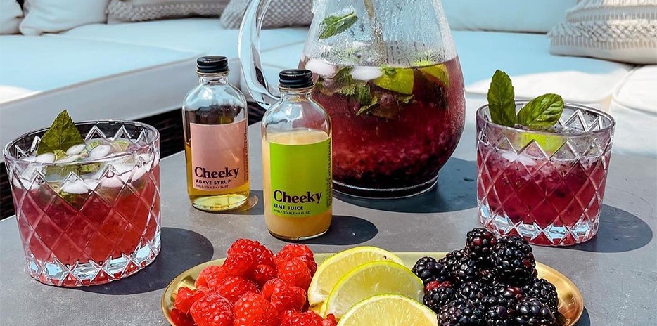 Cheeky Cocktails-carouselImage-https://images.snackmagic.com/spree/provider_carousel_image/2245/bulk_medium/iqnal6xjnqot8xz2hysjh1yqqfto.?1762163664