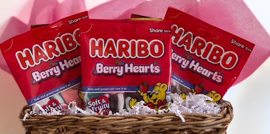 HARIBO-carouselImage-https://images.snackmagic.com/spree/provider_carousel_image/5063/bulk_medium/nmlsmgxw4dleduc9ykzg29bje685.?1740409532