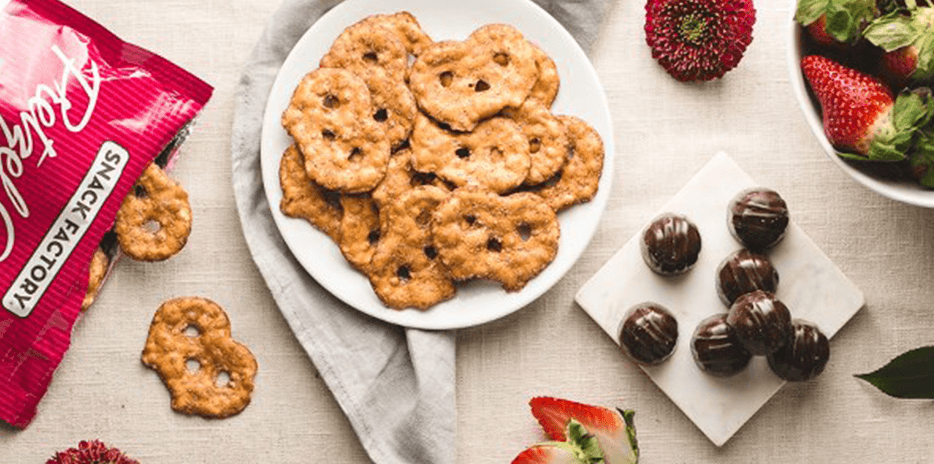 SNACK FACTORY PRETZEL CRISPS-carouselImage-https://images.snackmagic.com/spree/provider_carousel_image/5094/bulk_medium/jevm2j5ll5ar2uwjp63zh183k95s.?1740480698