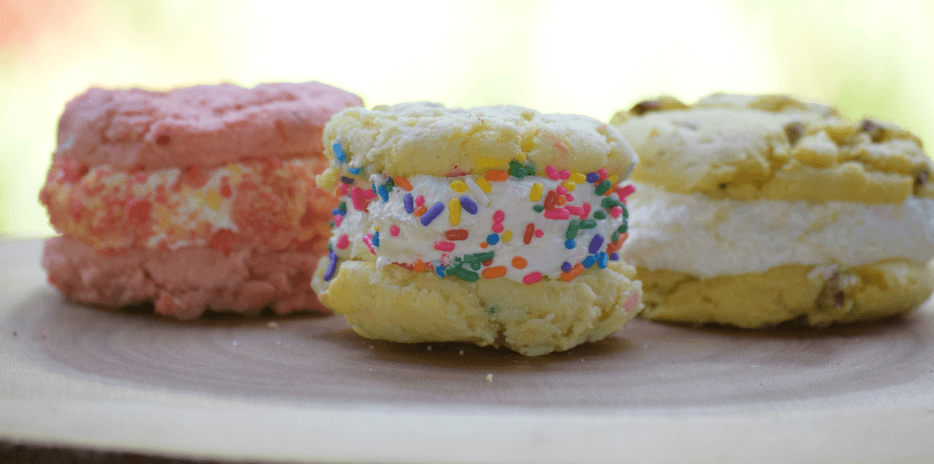 Just Cheesecake-carouselImage-https://images.snackmagic.com/spree/provider_carousel_image/5140/bulk_medium/rbn4a2s5oc0e0iltzce81ghamc1w.?1762163383
