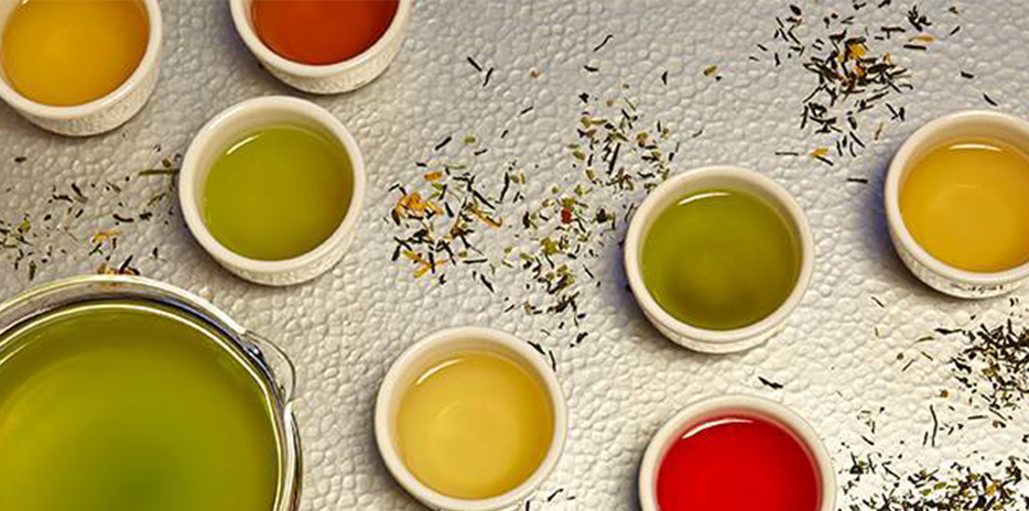 ITO EN TEA-carouselImage-https://images.snackmagic.com/spree/provider_carousel_image/5210/bulk_medium/vwsg9mc0ashhxj0nbxff98u0v1el.?1747068101