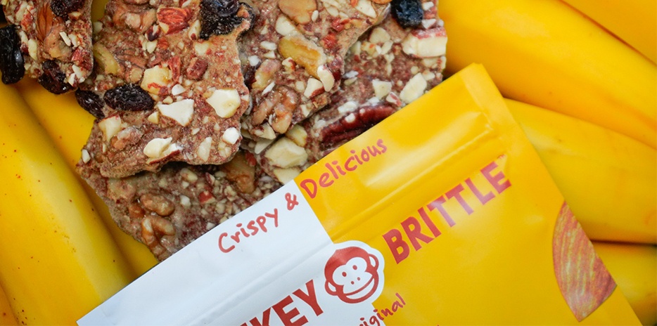 Monkey Brittle-carouselImage-https://images.snackmagic.com/spree/provider_carousel_image/5346/bulk_medium/1phwdbysmd28pvusr3h02t3om3vk.?1759413076