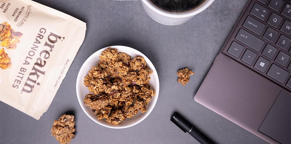 Breakin Snacks-carouselImage-https://images.snackmagic.com/spree/provider_carousel_image/5423/bulk_medium/8s86ocb2lreiylyai1kllxp3fp6s.?1763660927