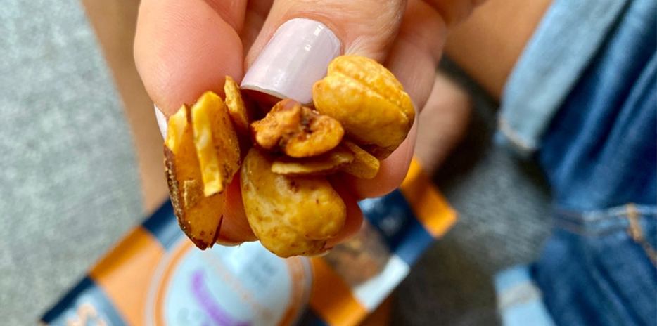 Gourmecca Kitchen LLC / dba Becca's Petites-carouselImage-https://images.snackmagic.com/spree/provider_carousel_image/5461/medium/qyygbeb8dp9bdb0r8uo6i9e0cg2s.?1770221845
