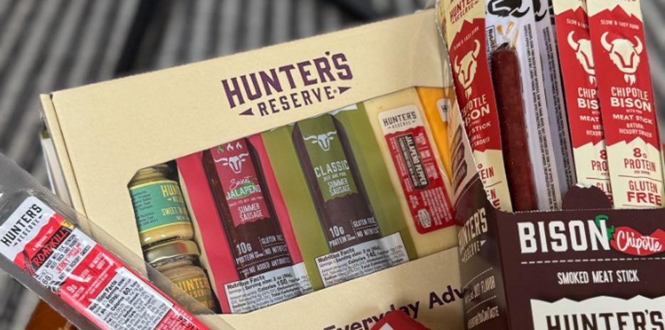 Hunter's Reserve-carouselImage-https://images.snackmagic.com/spree/provider_carousel_image/5472/medium/esm6bmbet6vhf3b957o5oeqctojf.?1770222381