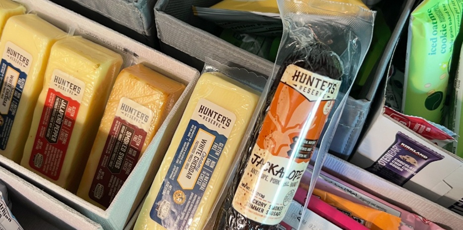 Hunter's Reserve-carouselImage-https://images.snackmagic.com/spree/provider_carousel_image/5472/medium/pjawkxtp94w14jot5p553nyzbhye.?1770222386
