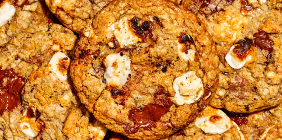 Milk Bar Store-carouselImage-https://images.snackmagic.com/spree/provider_carousel_image/5531/bulk_medium/9vua7wol89iinv4q923pyfkyxe3u.?1772650215