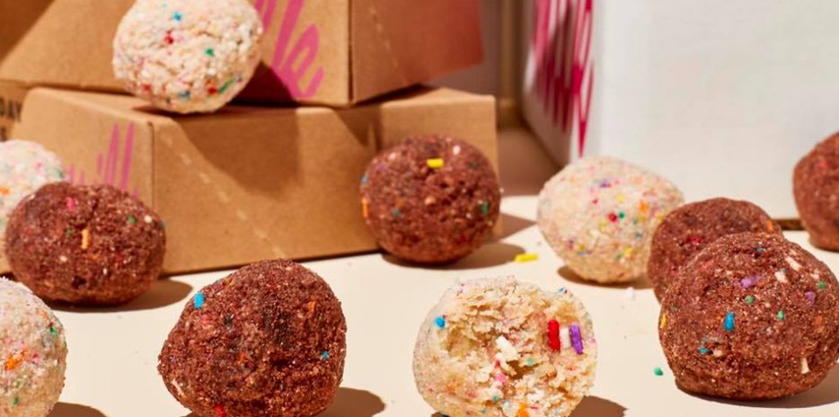 Milk Bar Store-carouselImage-https://images.snackmagic.com/spree/provider_carousel_image/5531/medium/n810v5dl0vw0vlr3vv2373dq7svr.?1772650220