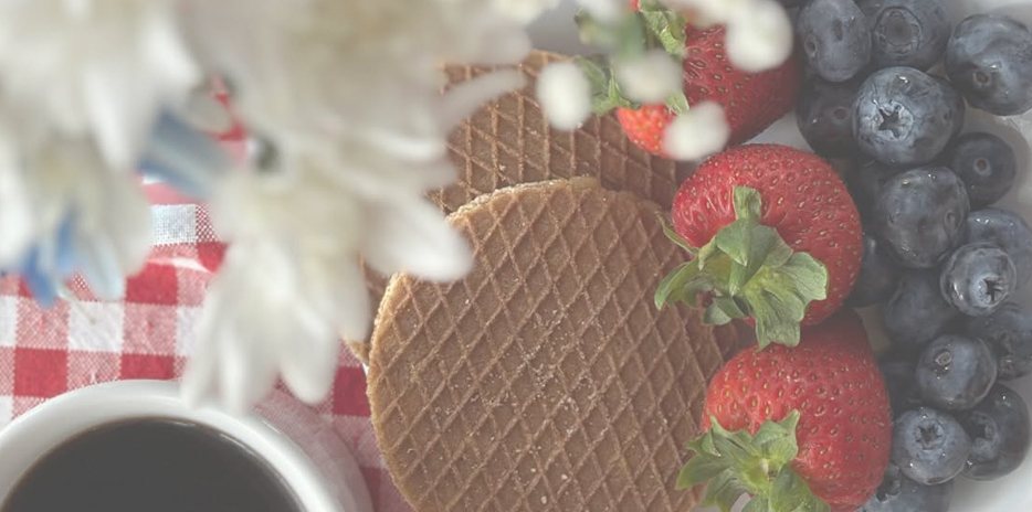 Dutch Waffle Company Stroopwafel Cookie-carouselImage-https://images.snackmagic.com/spree/provider_carousel_image/5535/medium/zyahoy2ocwrrk6k5c9qggtiiyxth.?1772656447